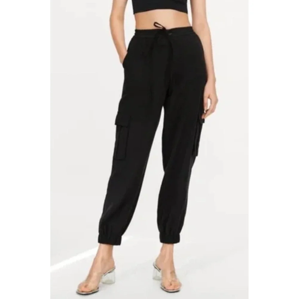 ZARA Black Cargo Pants Drawstring Waist Pockets Jogger Style Women's‎ Small